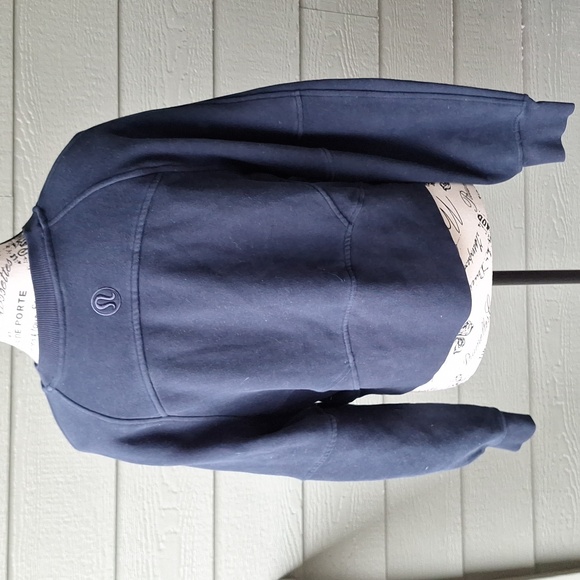 Lululemon Scuba Oversized Pullover Navy & Light Blue Embroidery Size Small - Picture 10 of 11